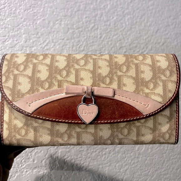 Christian Dior Vintage wallet in great condition! - Picture 1 of 12